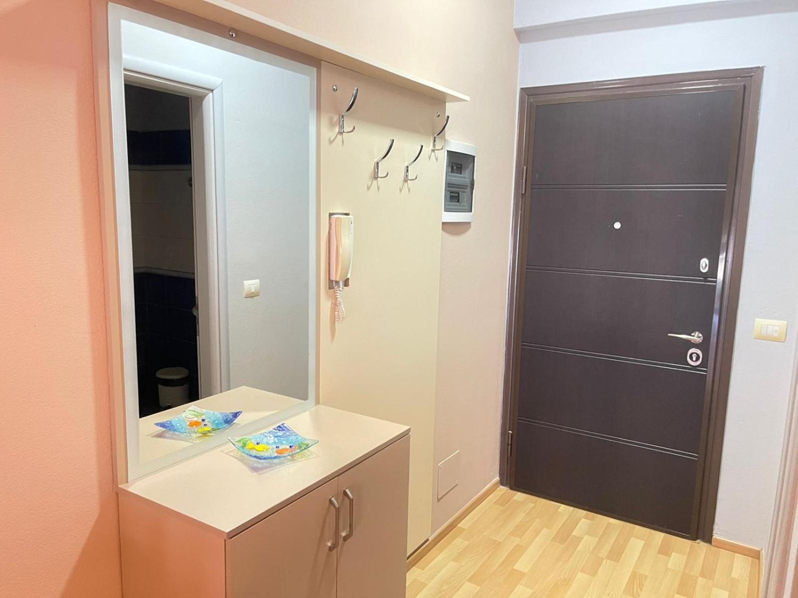 Xhemi'S Apartment Sarandë 外观 照片