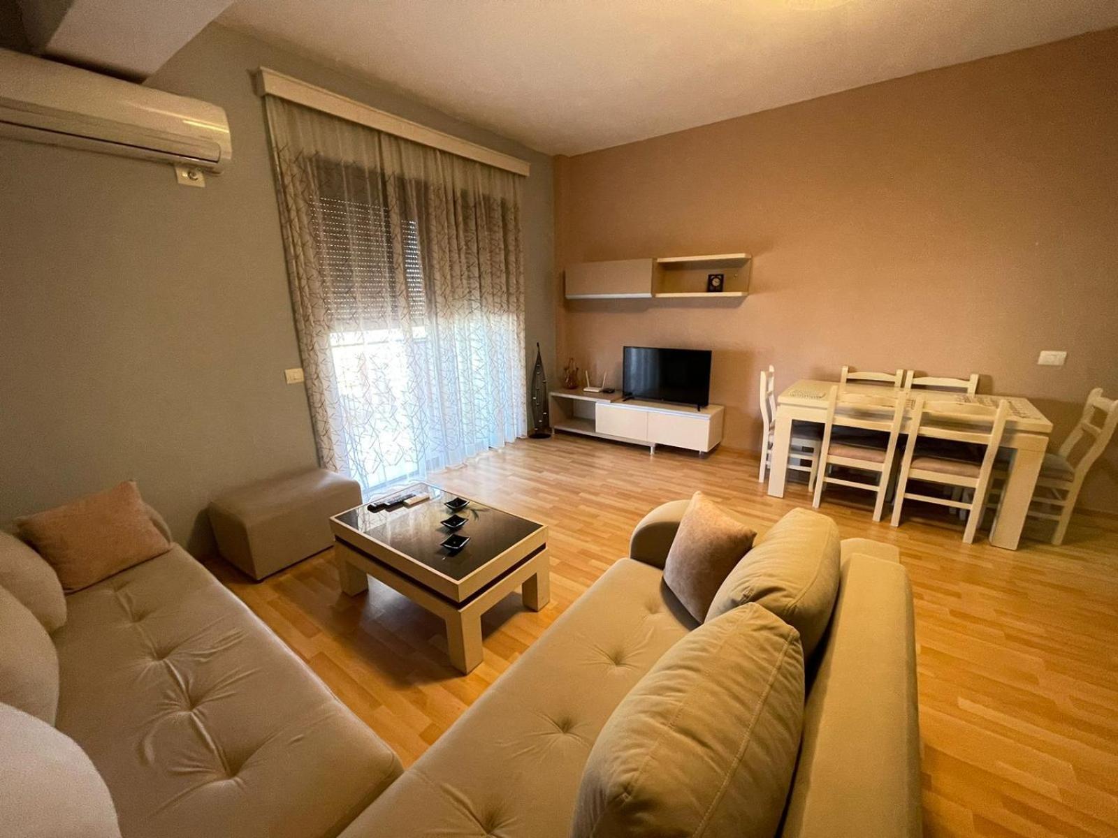 Xhemi'S Apartment Sarandë 外观 照片