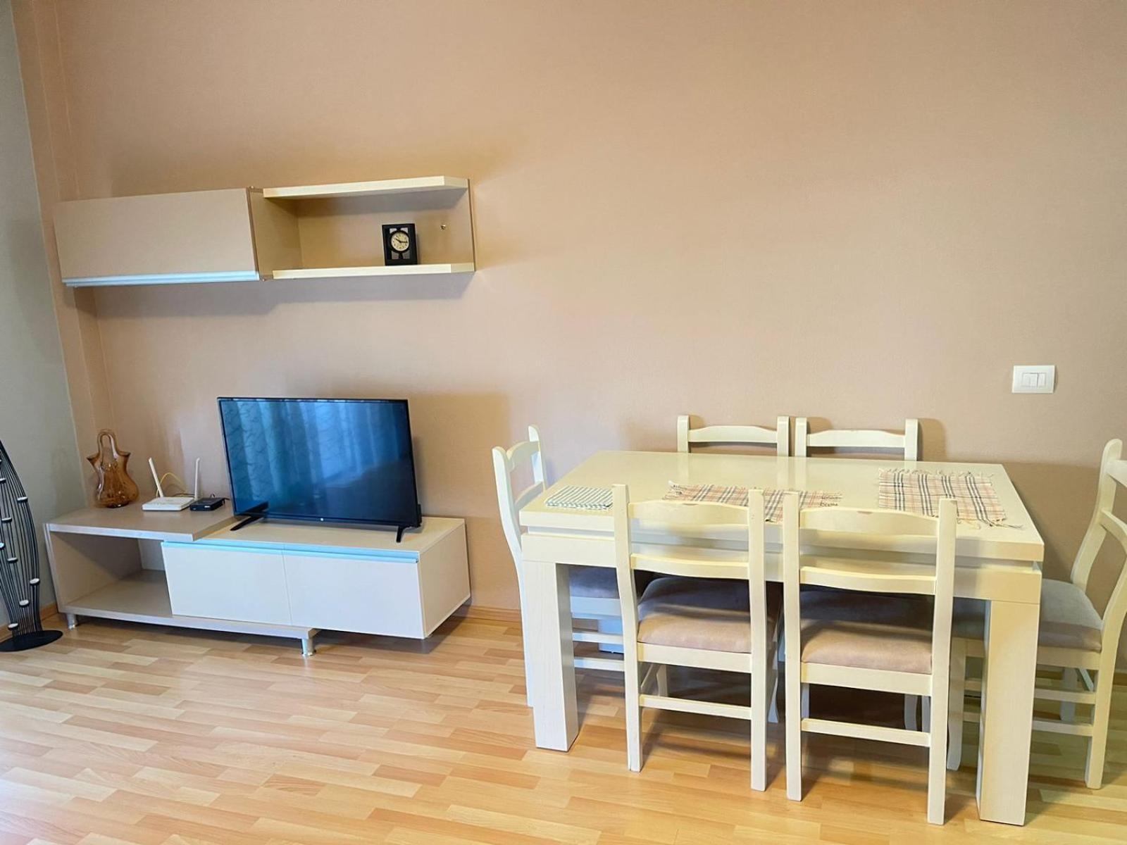 Xhemi'S Apartment Sarandë 外观 照片